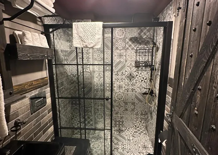 New Gate Szálloda 3*