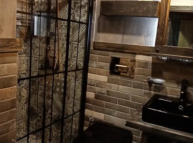 New Gate Szálloda 3*